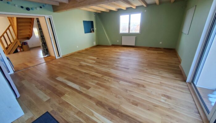 salle de pratique volets bleus